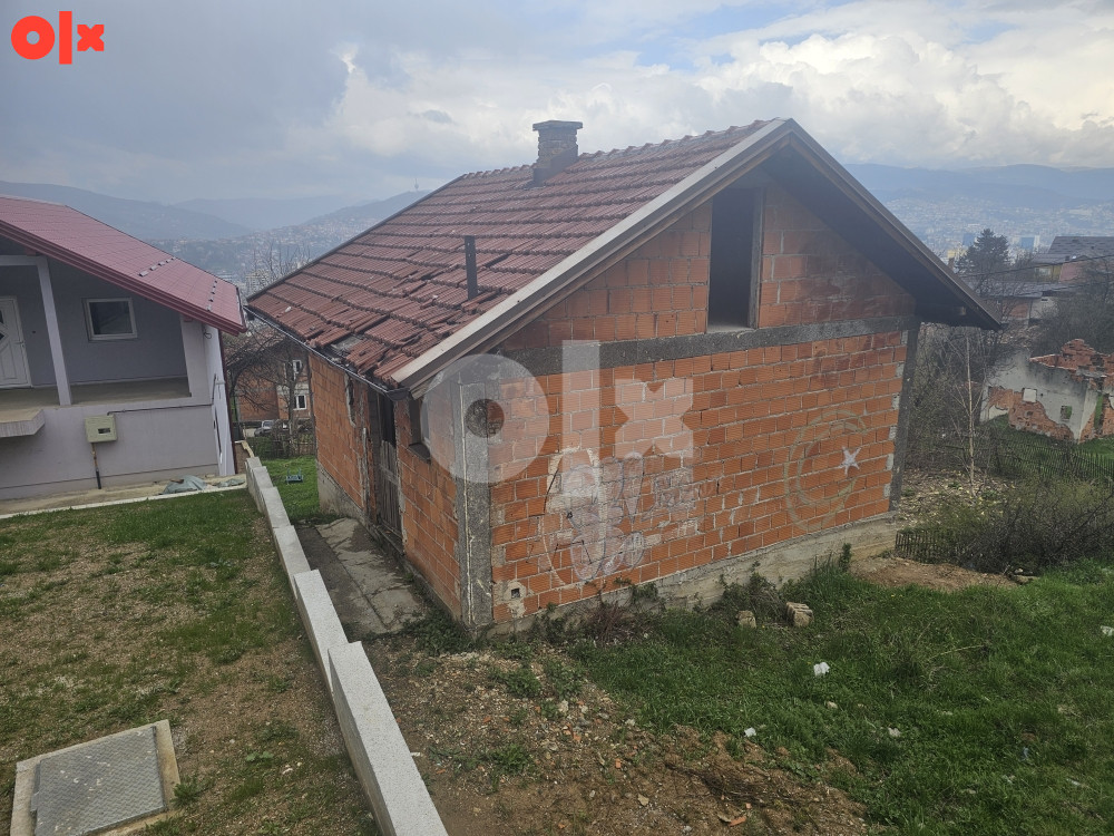 Zemljište 1000 m² i dvije kuce Sarajevo Hrasno Brdo – pohled 2