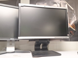 Monitor 19" HP LA1951g Koristeno