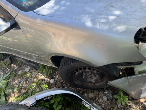 Desni blatobran orginalni golf 5