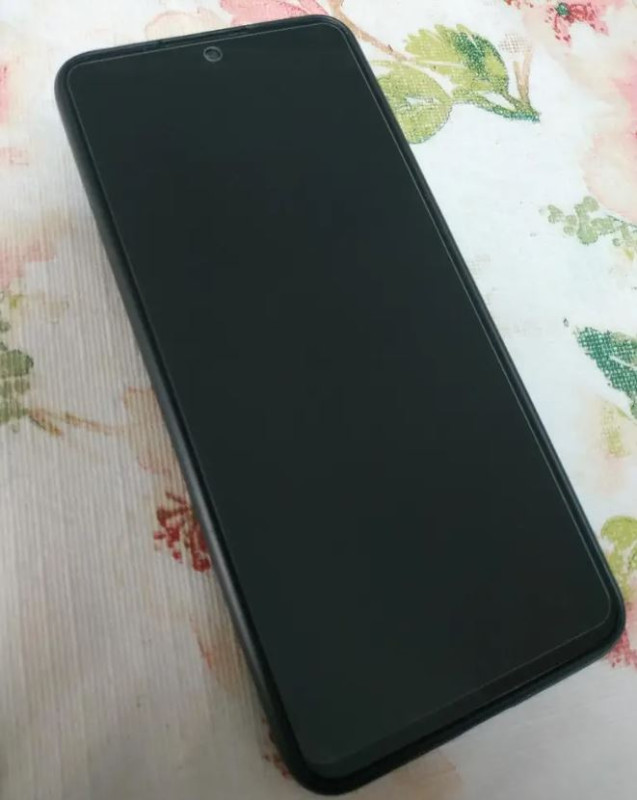 Xiaomi Redmi Note 13 Pro Privacy zastitno staklo