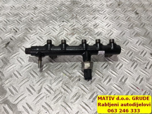 RAMPA goriva Ford Kuga 2 2,0 TDCi 2016 9674300080-04