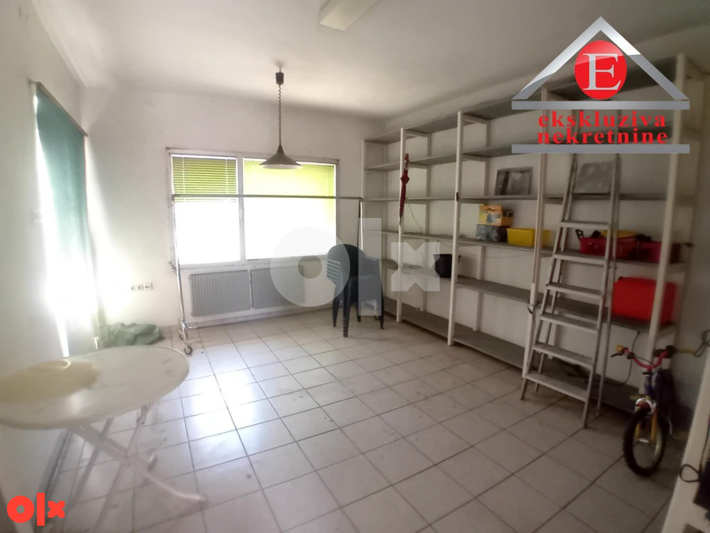 - KLANAC - Stambeno poslovna zgrada ID 4010/DŠ 16
