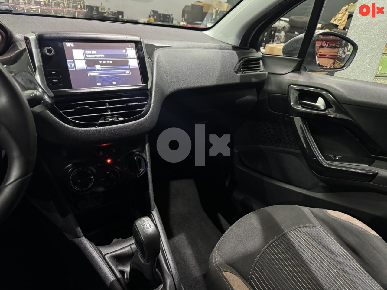 PEUGEOT 208 1,6 BLUEHDI, 2015 GODINA, TEK REGISTROVAN