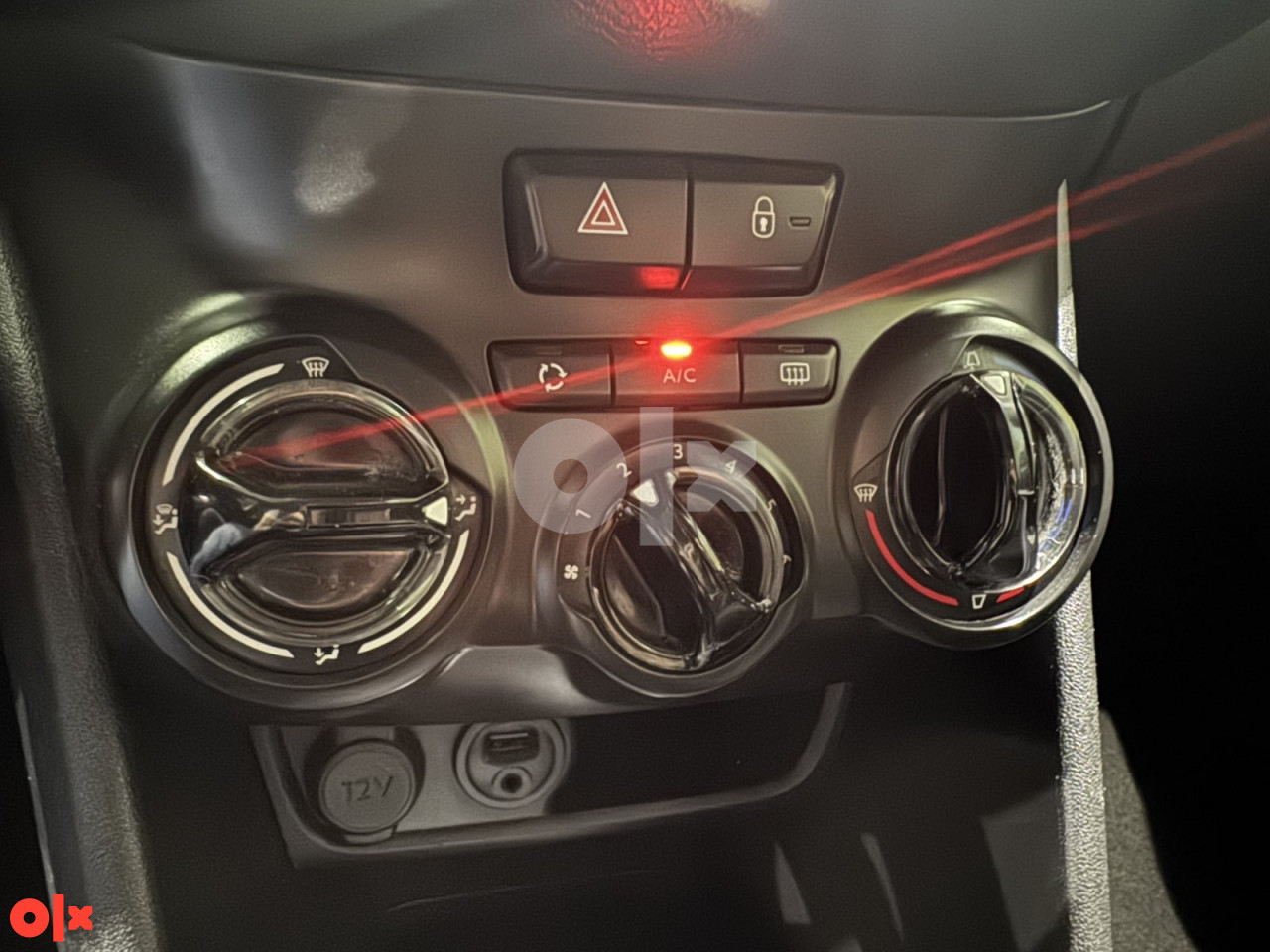 PEUGEOT 208 1,6 BLUEHDI, 2015 GODINA, TEK REGISTROVAN