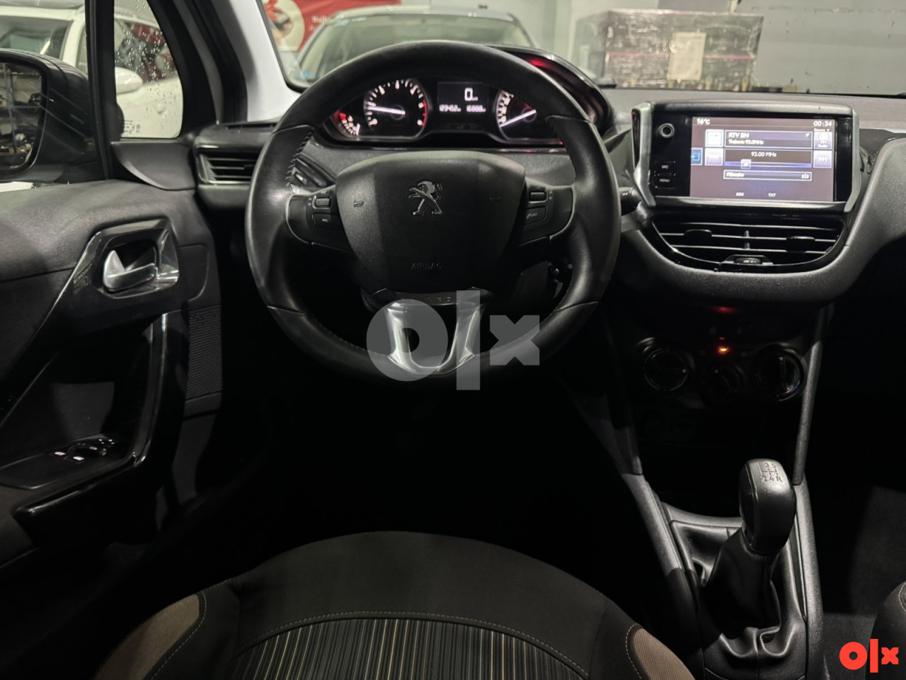 PEUGEOT 208 1,6 BLUEHDI, 2015 GODINA, TEK REGISTROVAN