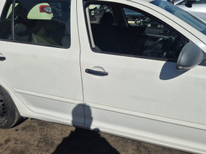Skoda Oktavija desna vrata 063 339 996