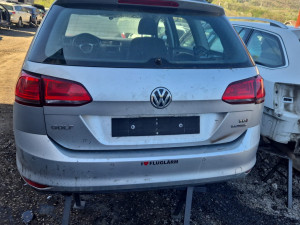 Golf 7 karavan zadnja hauba karambolka stope 063 339 996