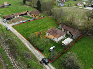 Kuća 76m2 i placa 1781m2 - Prijakovci photo 2