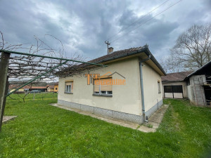 Kuća 76m2 i placa 1781m2 - Prijakovci photo 5