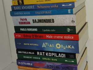 LOT 16 KNJIGA - BELETRISTIKA - 100 KM.
