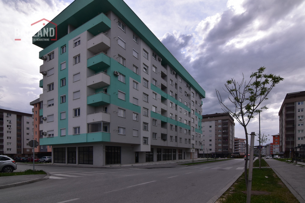 BAULAND/ Poslovni prostor 146/ Istočno Sarajevo 11