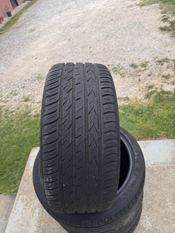 Gume 225/40 R18