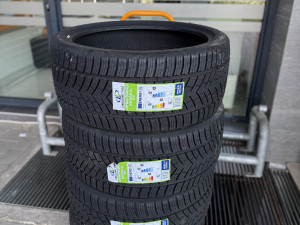 255/35 R20 LINGLONG