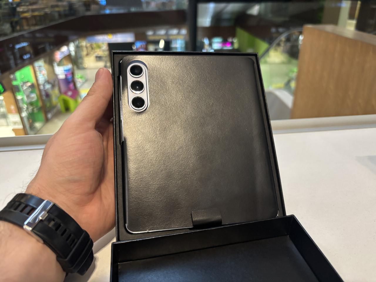 Samsung Galaxy Z Fold 5 12/512GB*6mj.garancija*kao NOV