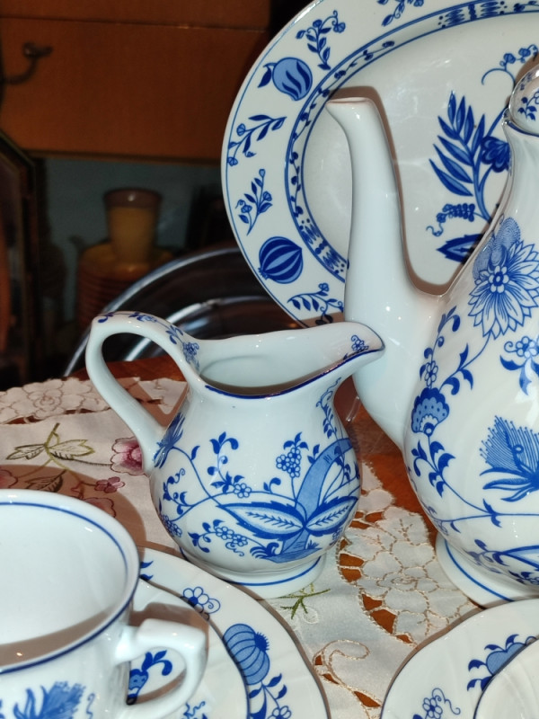 Vintage engleski servis za kafu i desert