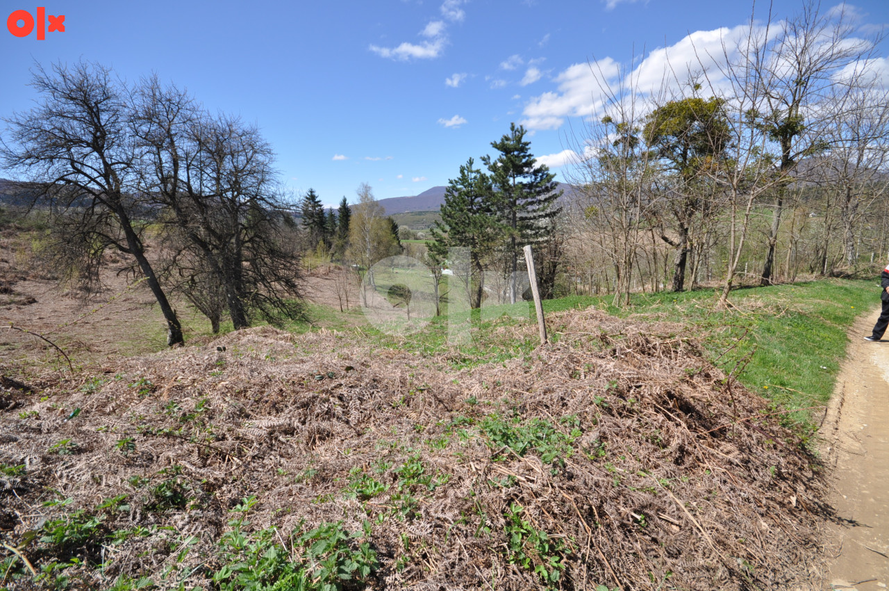 Zemljište  Pazarić- Resnik  2200m2 6