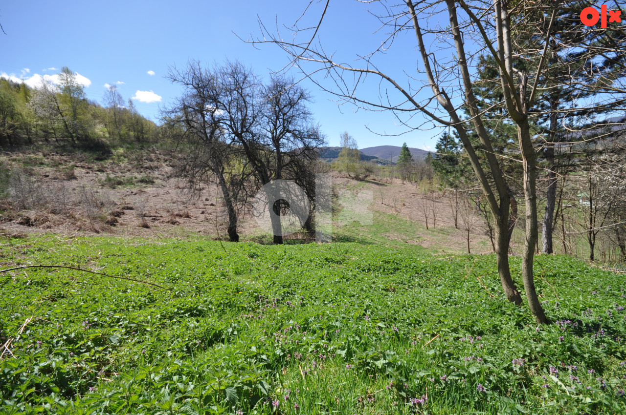 Zemljište  Pazarić- Resnik  2200m2 3