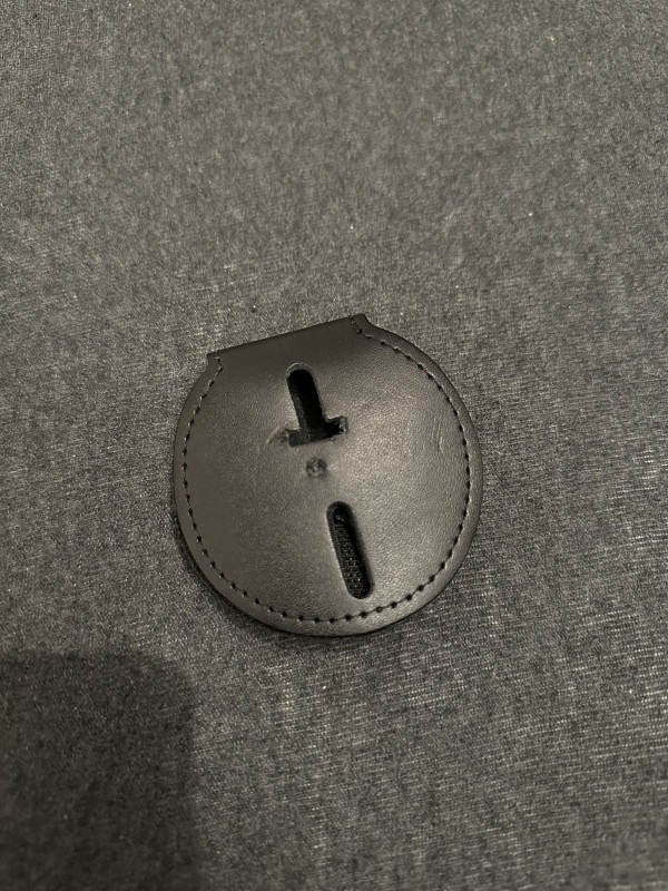 Kožni nosač za značku etui holster