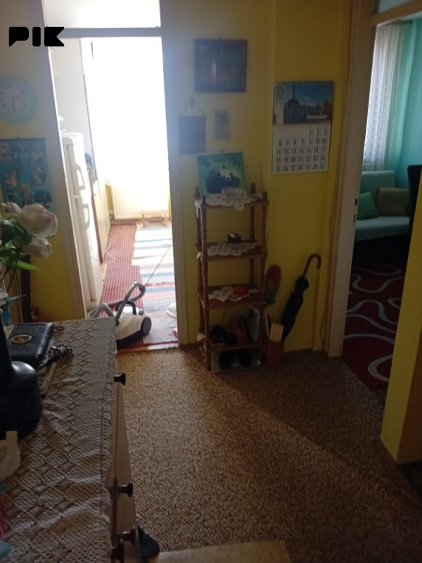 Prodajem stan u Banovićima (zvjezdara) 10