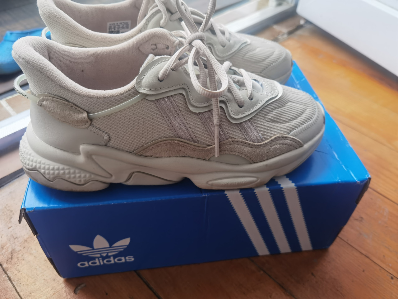 Adidas ozweego