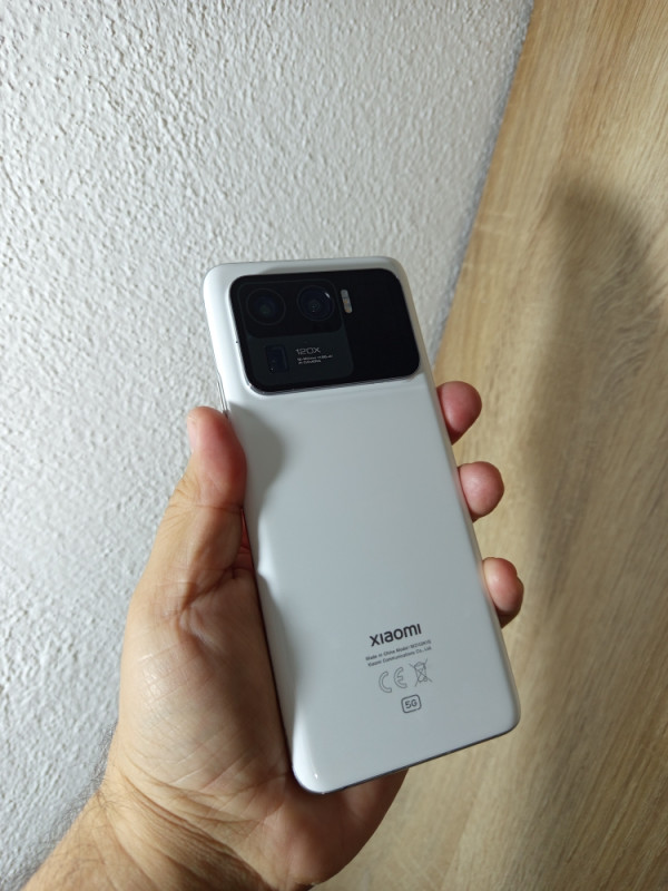 Xiaomi Mi 11 Ultra (12+4/256GB)