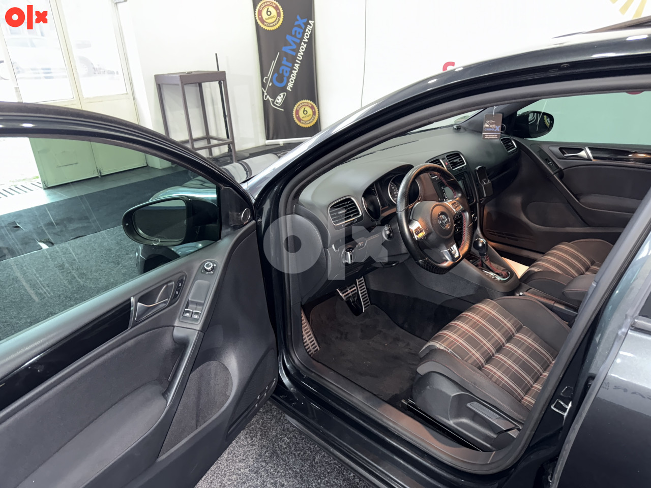 Volkswagen Golf GTI DSG VELIKI I MALI SERVIS NOV