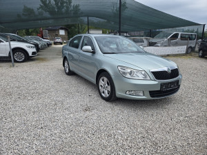 Škoda Octavia 1.2 77kw benzin 2011god tip top 065 429 152