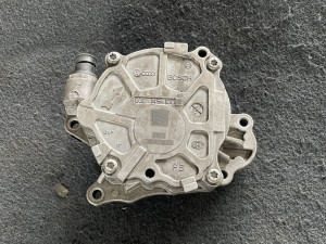03L145100F VW TRANSPORTER T6 2.0 TDI VAKUM/TANDEM PUMPA