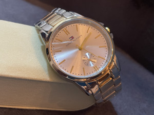 Zenski sat Tommy Hilfiger Gold