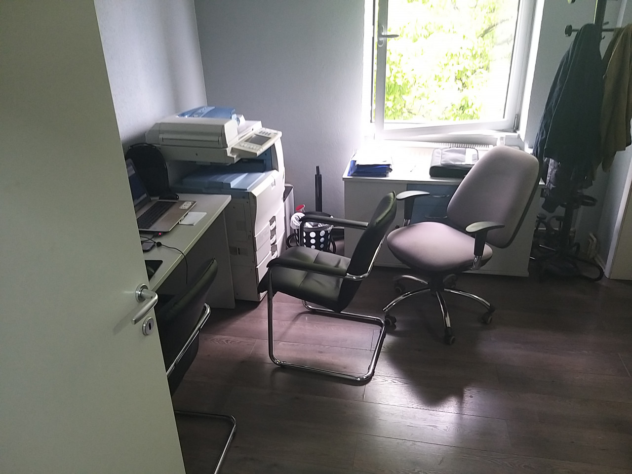 Poslovni prostor u strogom centru - 79 m2 26