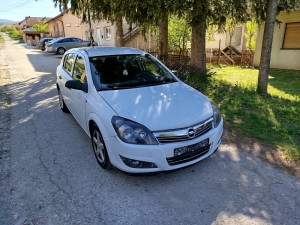 Astra h 1.4 dijelovi