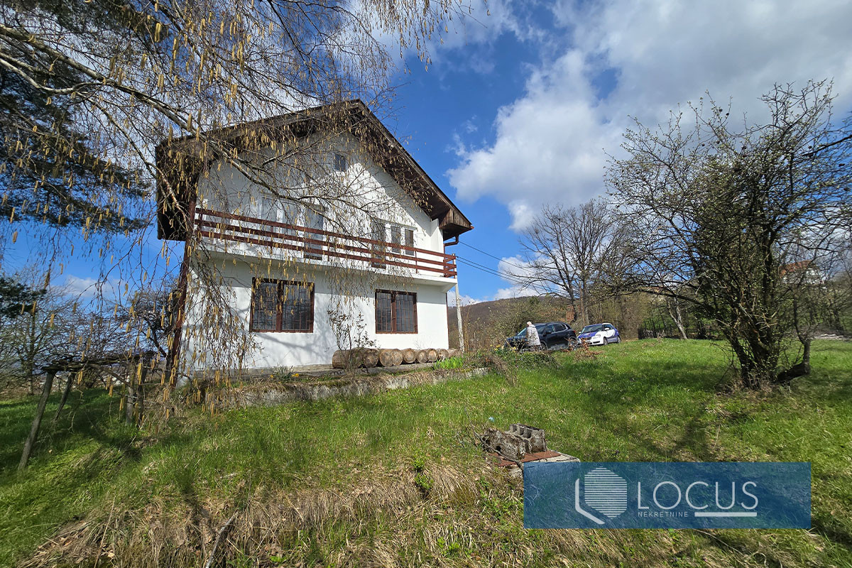 LOCUS: Kuća na parcel 4.735m2, Rakovica, Ilidža photo 2