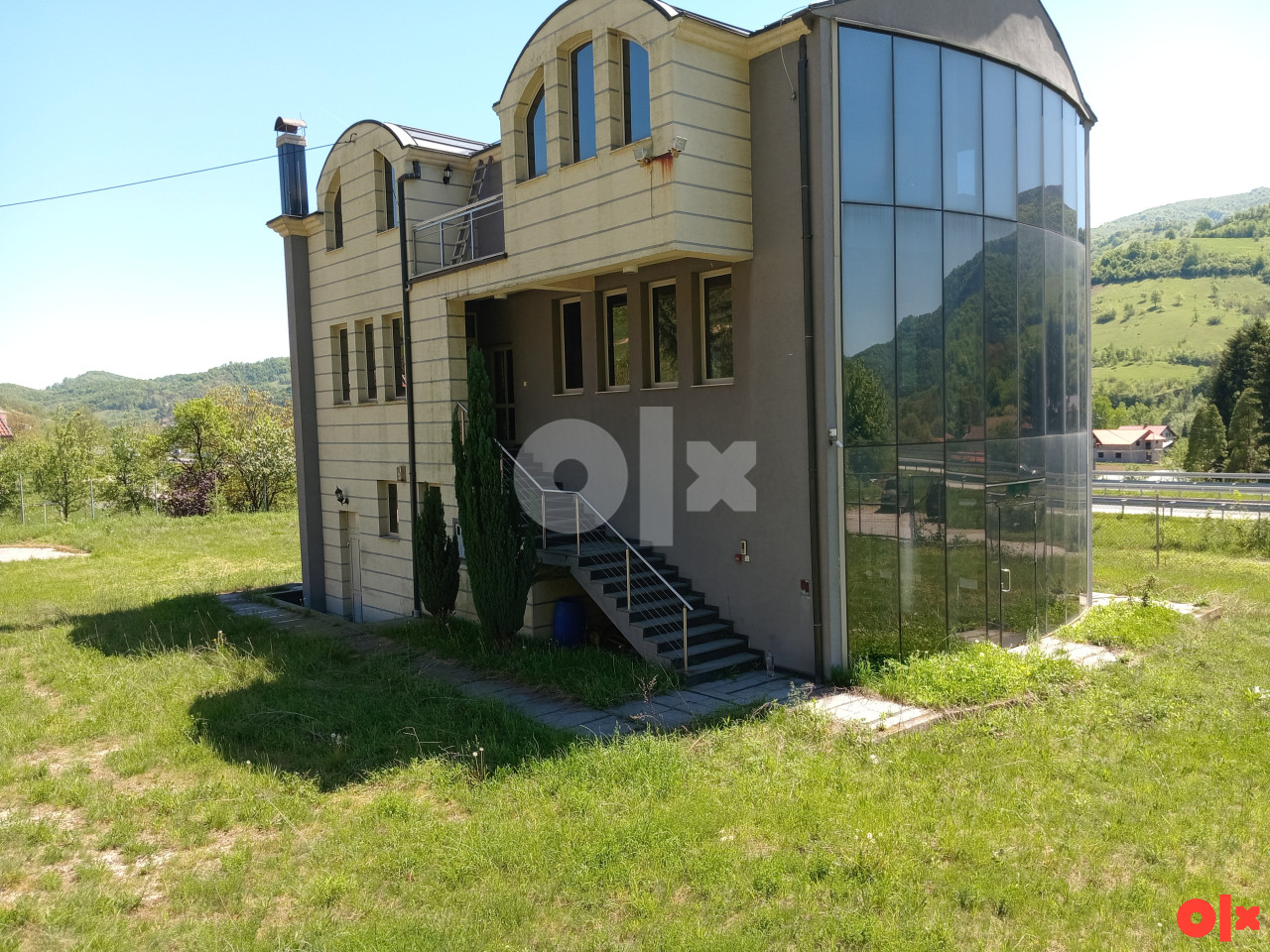 Poslovno-stanbeni prostor Kakanj / Bilješevo 267m2