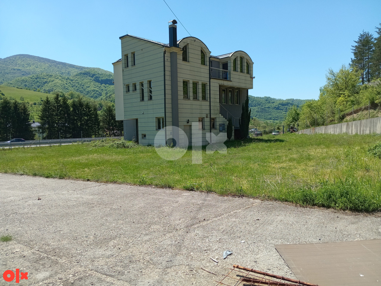 Poslovno-stanbeni prostor Kakanj / Bilješevo 267m2