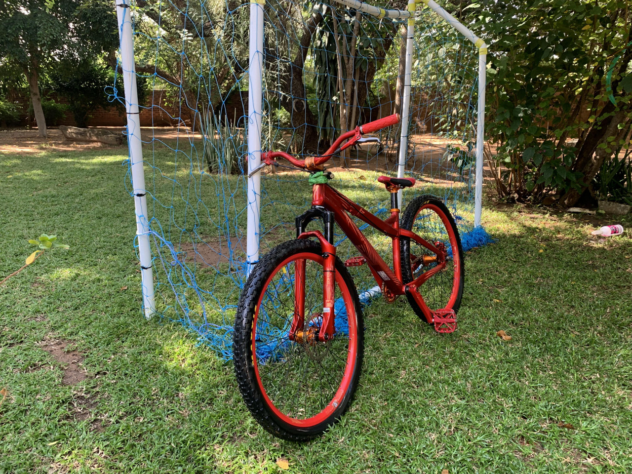 Bicycle, Specialized P3 (Dirt Jumper/Bmx/Mountainbike)