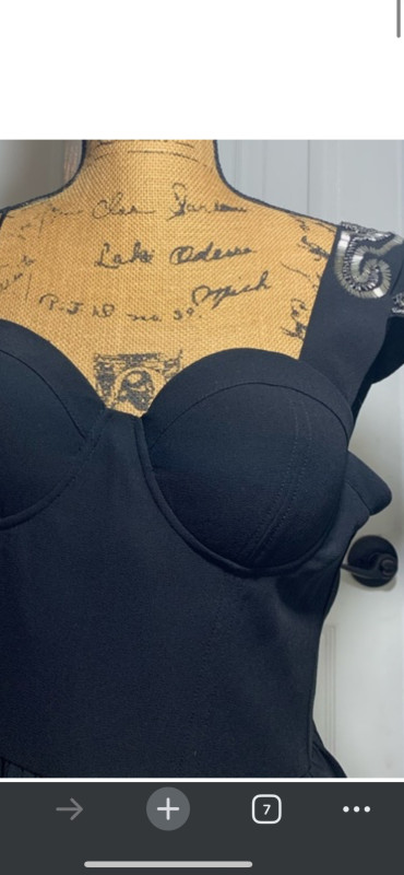Guess top