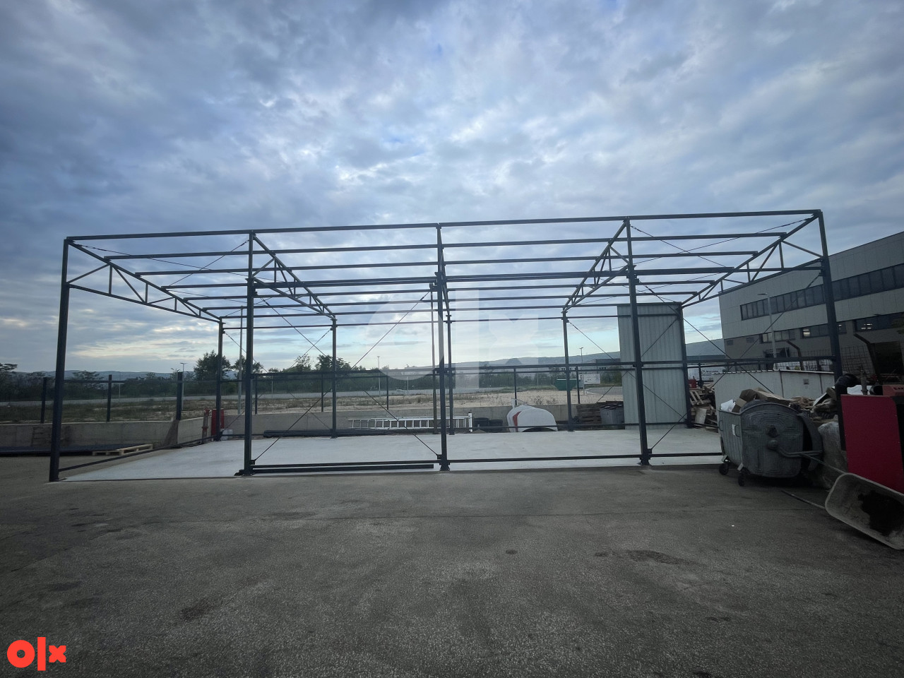 Metalna konstrukcija 16x6x4m 3