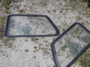 BOCNA STAKLA FIAT PANDA ORGINALNA 2X