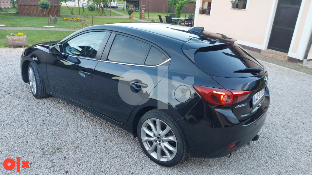 Mazda 3