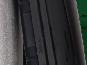 Kofer za auto sa nosacima