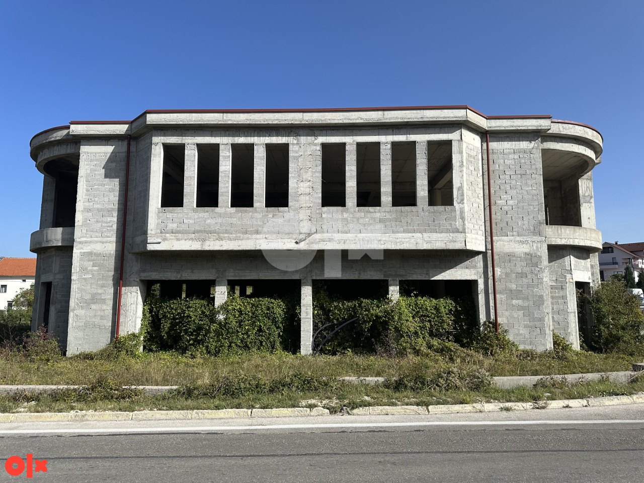 PRODAJA ZEMLJIŠTA I OBJEKTA, SKLADIŠNE HALE, POSLOVNI PROSTOR 5