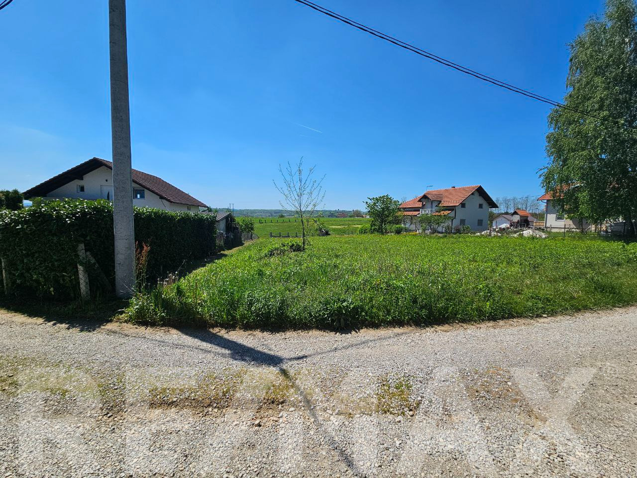 Na prodaju plac od 1171m2 u Kuljanima
