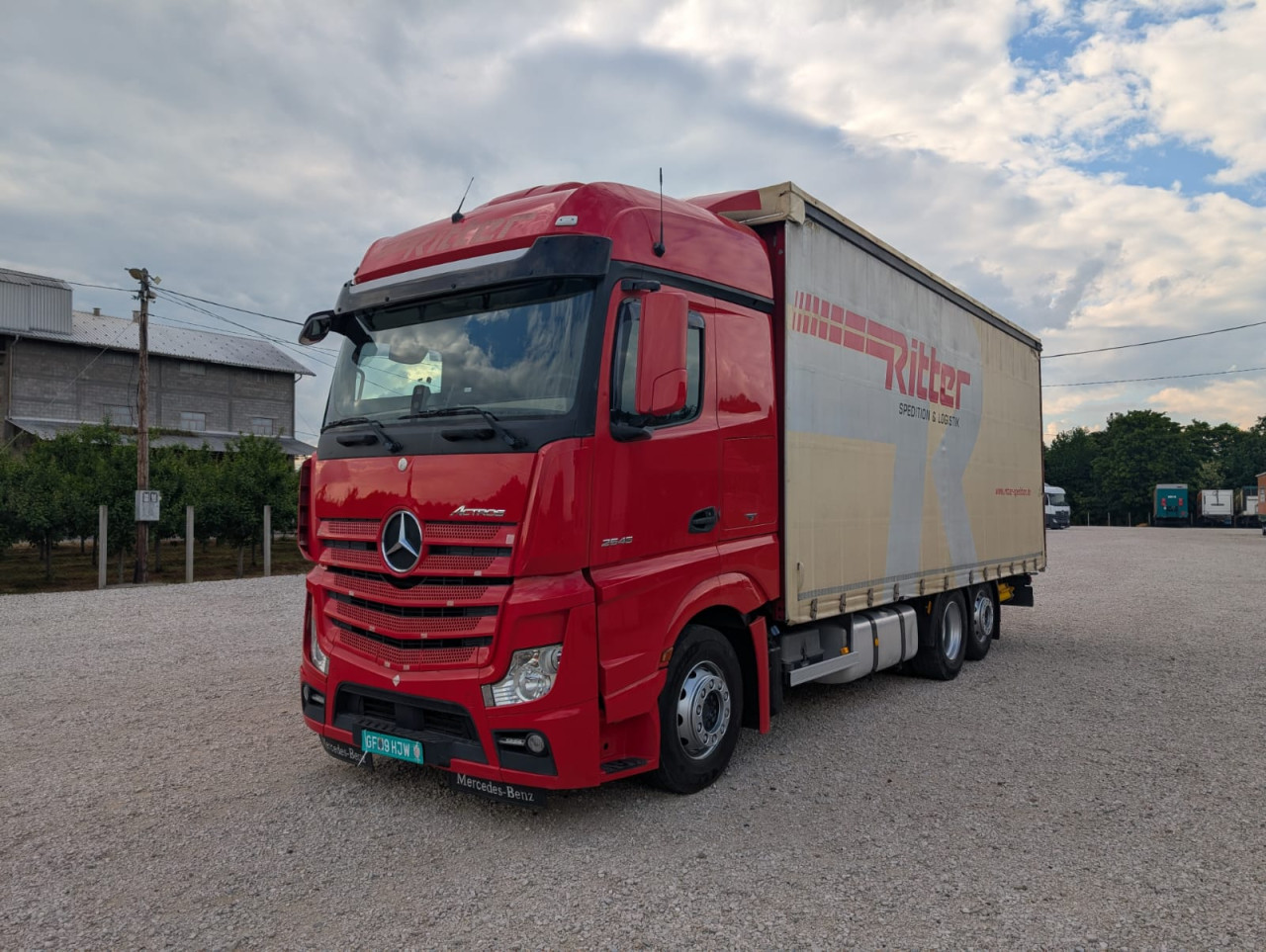 KAMION MERCEDES AKTROS 2545  BIGSPACE,PRATEĆA