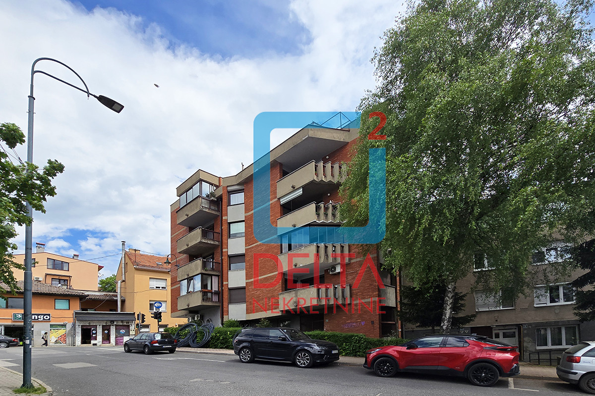 Četverosoban stan / 3.sprat / Džidžikovac / Mejtaš / Centar 25
