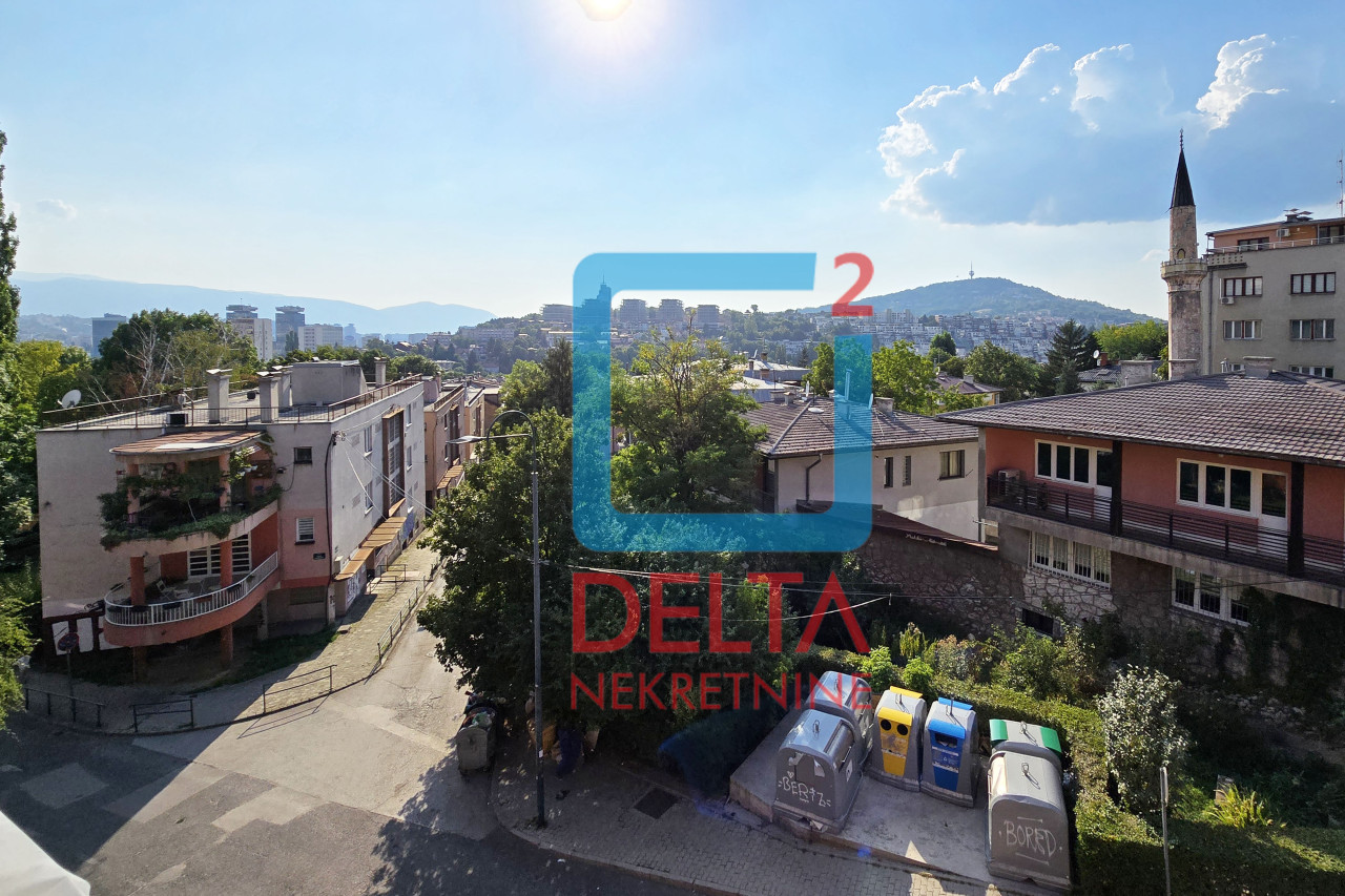 Četverosoban stan / 3.sprat / Džidžikovac / Mejtaš / Centar 22