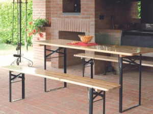 Drveni montažni stol i 2 klupe