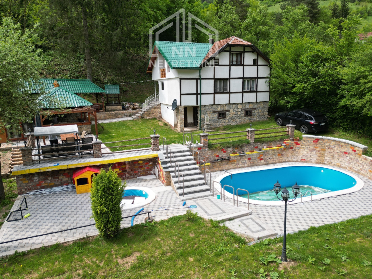 NN Nekretnine : Kuća sa bazenom - Dabravine / Vareš / Breza
