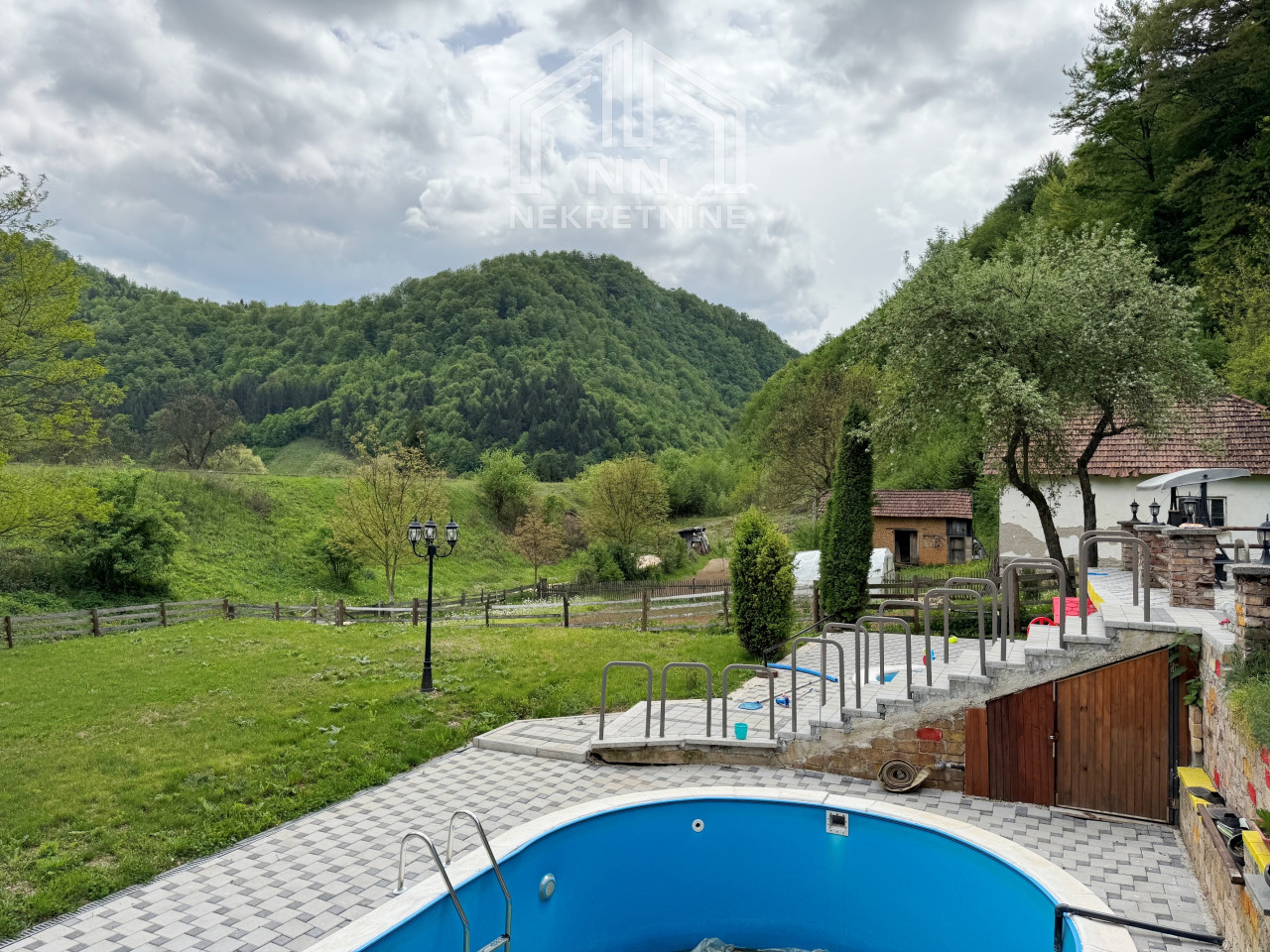 NN Nekretnine : Kuća sa bazenom - Dabravine / Vareš / Breza 10
