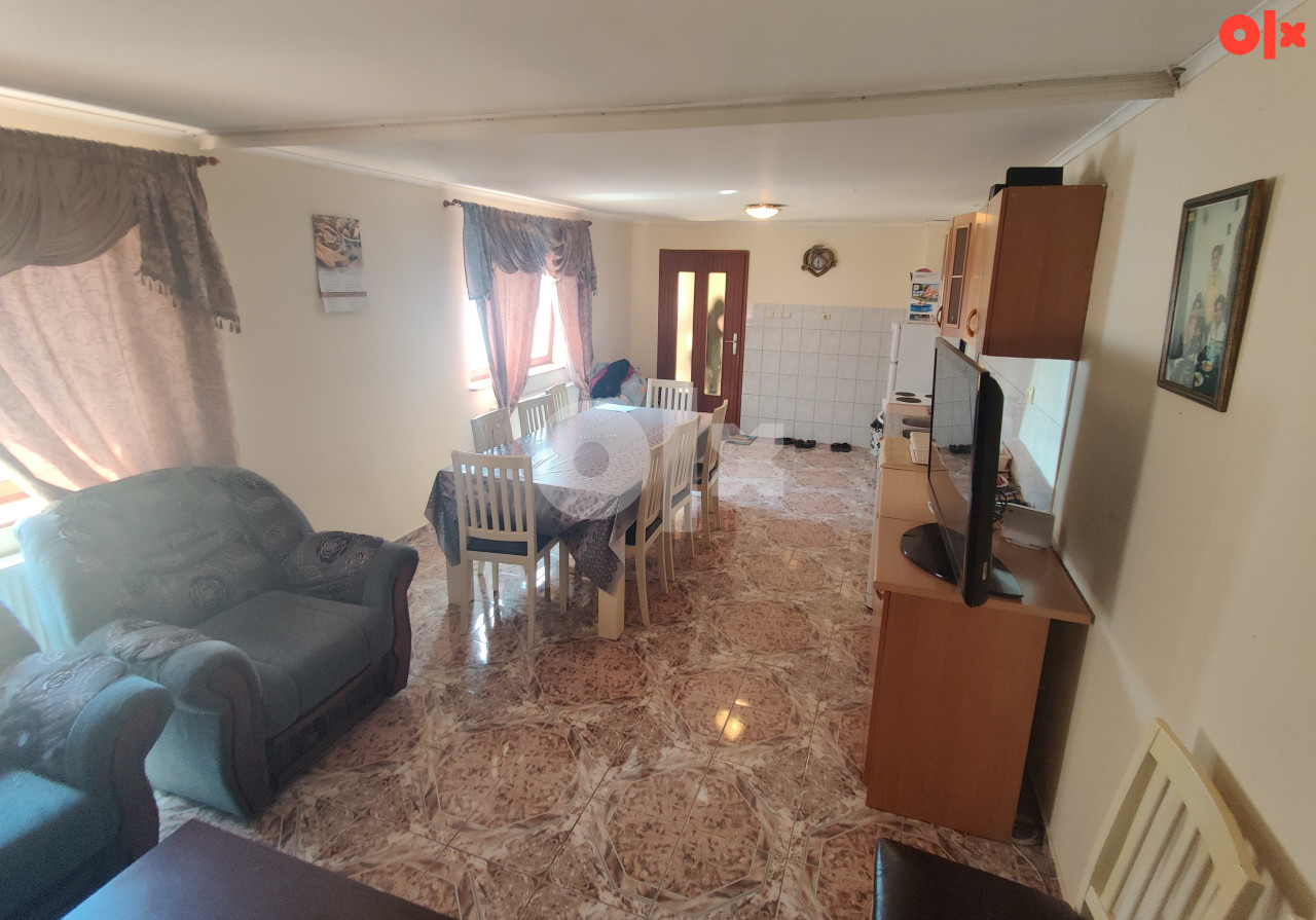 Kuća Gradiška, Dubrave 25
