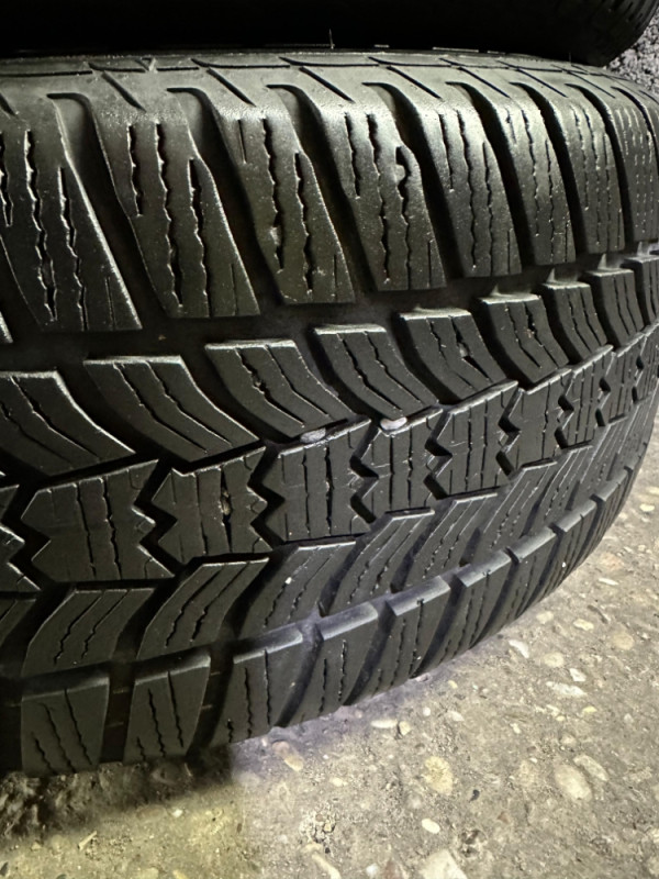 Gume Sava Eskimo HP2 215/55 17" kao nove